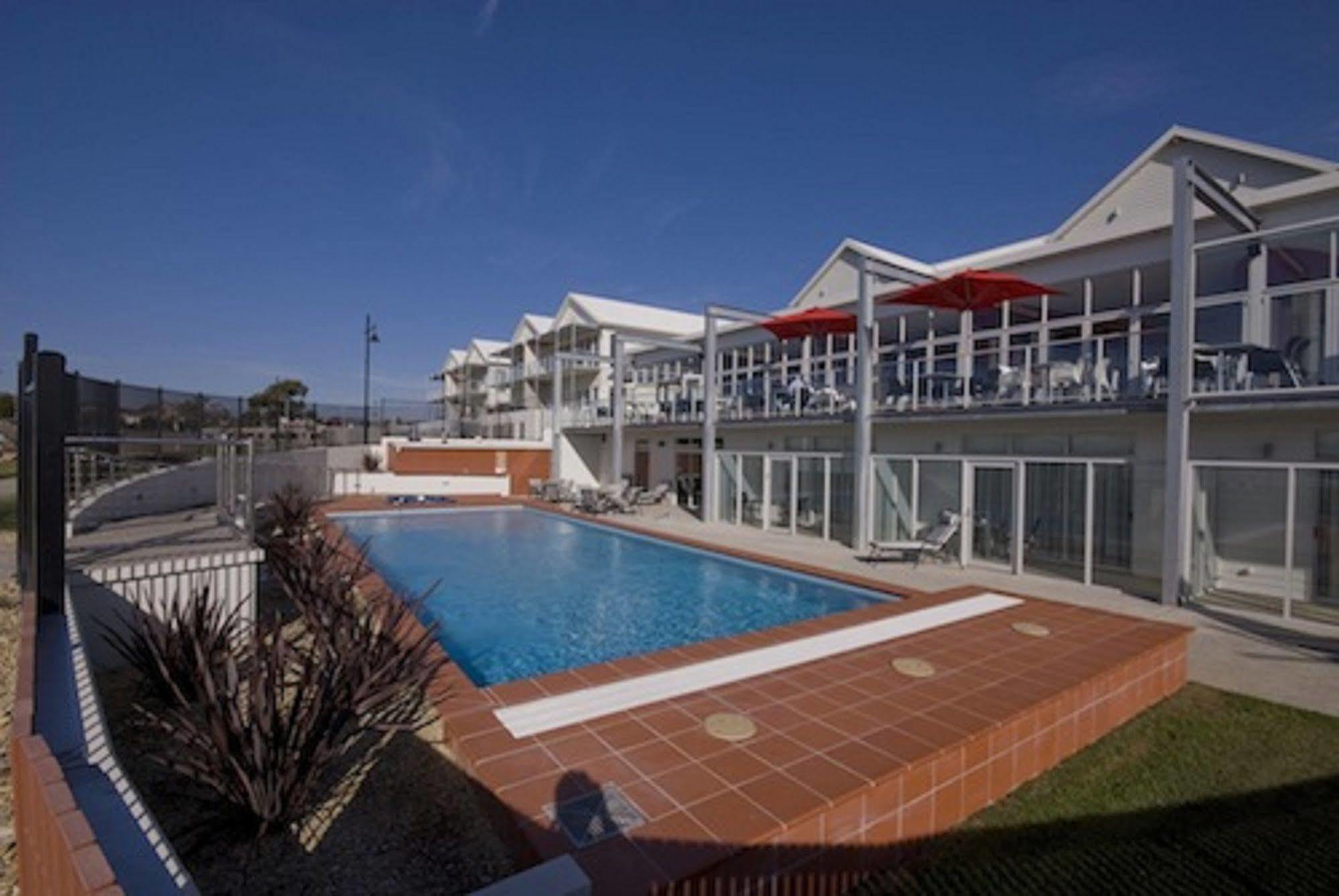 York Cove Hotel George Town Exterior foto